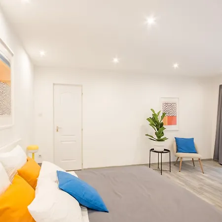 - Large - Easy Sleep 아파트 부다페스트