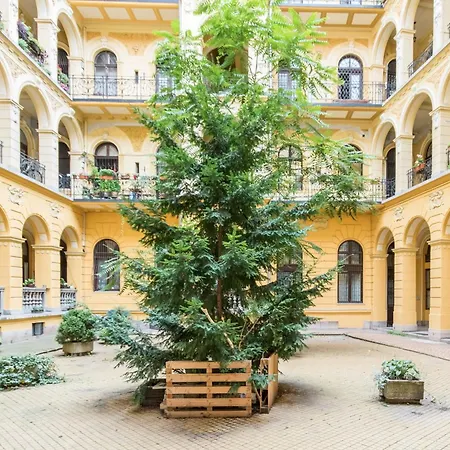 - Large - Easy Sleep 아파트 부다페스트