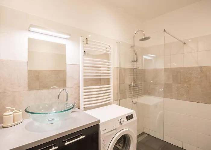 - Large - Easy Sleep Apartament *