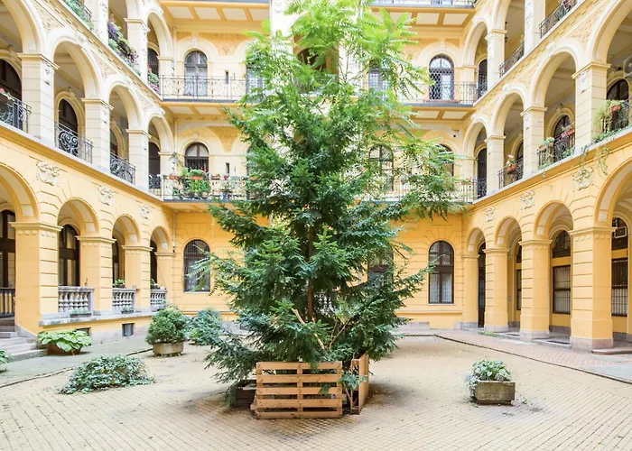 - Large - Easy Sleep Apartament Budapesta